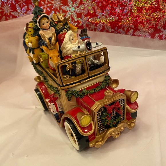 Fitz and Floyd Santa in Car Mobile Musical - Picture 4 of 14